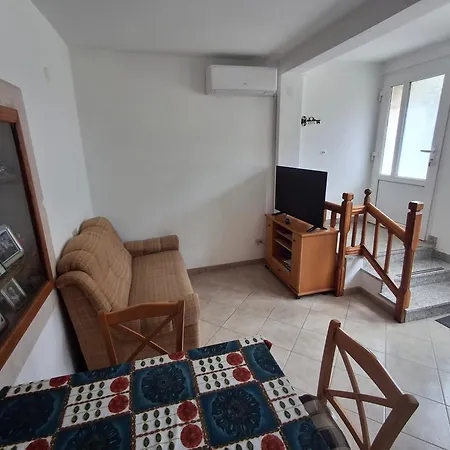 Apartment Elda *