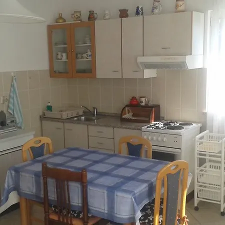 Elda Apartment *
