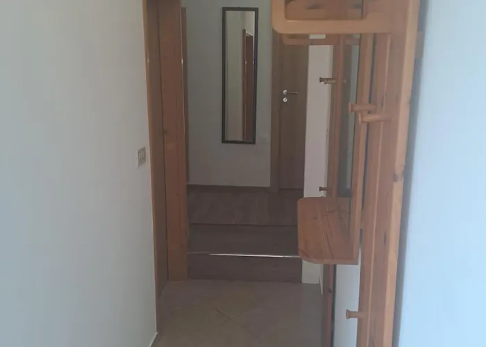 Elda * Poreč