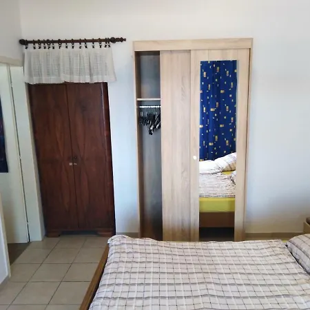 Elda * Poreč